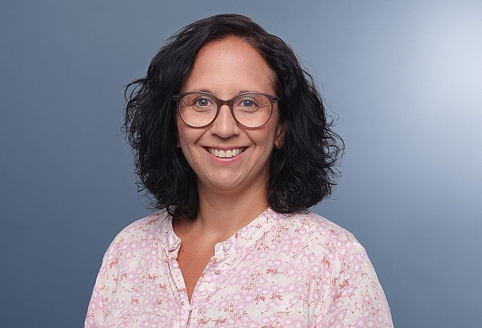 Portraitfoto Claudia Mertsch