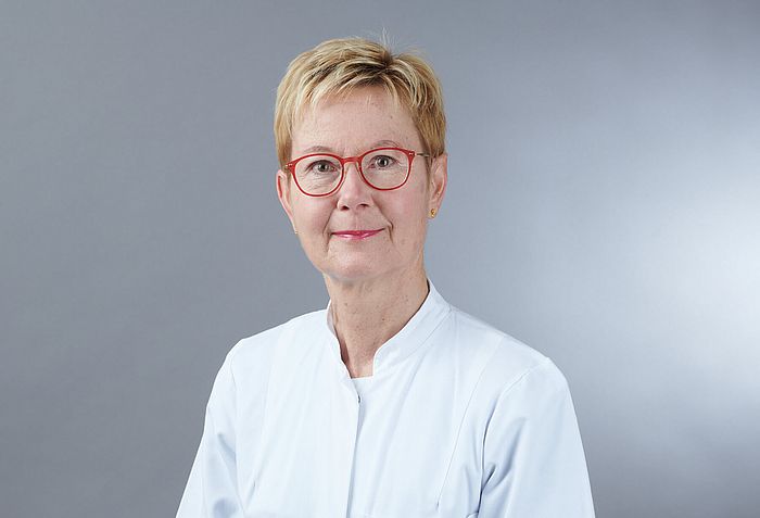 Porträt Dr med Beate Alber Oberärztin in der Klinik für Anästhesie