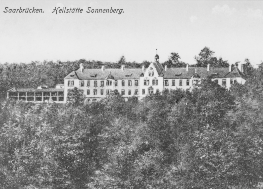 Schwarzweiß Archiv-Foto der Heilstätten Sonnenberg