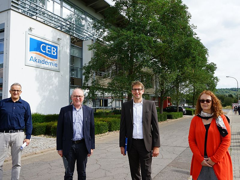 Verwaltungsdirektor des Klinikums mit dem Vorsitz der CEB-Akademie