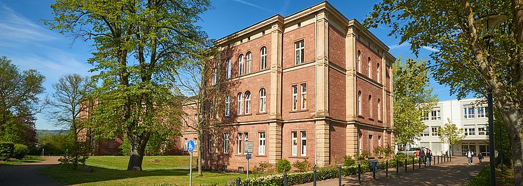 Außenansicht des SHG Klinikums Merzig