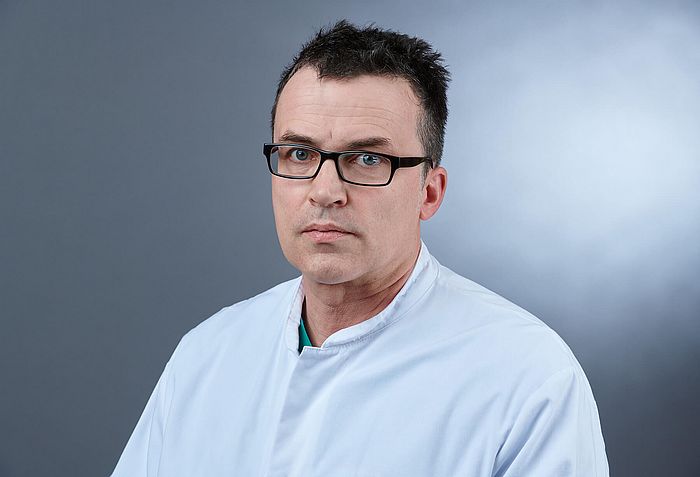 Porträt Johannes Schneider Facharzt für Innere Medizin Hämatologie und internistische Onkologie