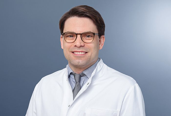 Portraitfoto Dr. med. (Univ. Pécs) Marlon Asbach