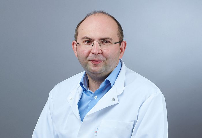 Porträt Dr med univ Aleksander Borak