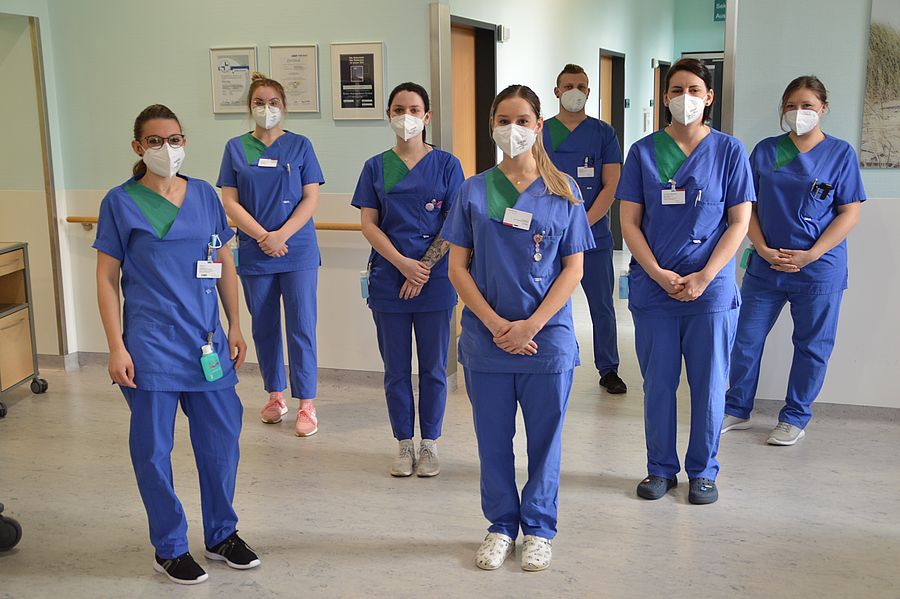 Auszubildende des Oberkurses der Schule für Gesundheits- und Pflegeberufe