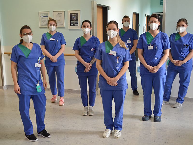 Auszubildende des Oberkurses der Schule für Gesundheits- und Pflegeberufe