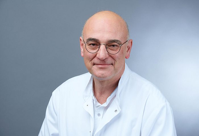 Porträt Dr med Klaus-Dieter Heib Leitender Oberarzt Kardiologie in der Medizinischen Klinik 1