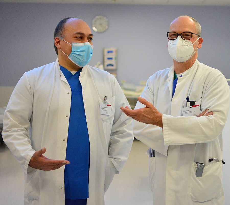 Kardiologe Dr Fernando Gatto und Herzchirurg Peter Greilach
