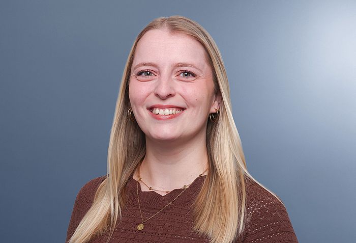 Portraitfoto Louisa Schmitt