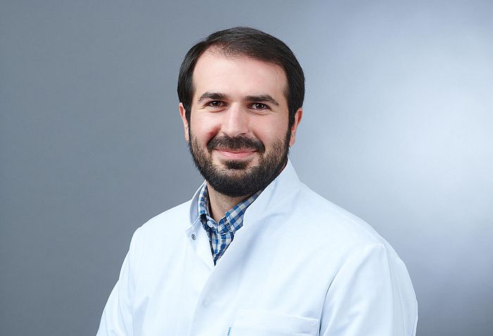 Porträt Otar Bukhrashvili Assistenzarzt in der Klinik für Urologie