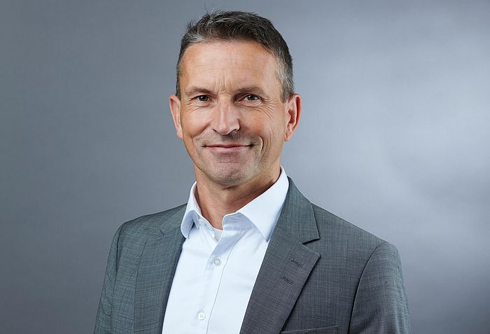 Portraitfoto Hendrik Weinz