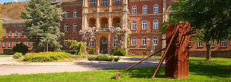 Außenansicht des SHG Klinikums Merzig