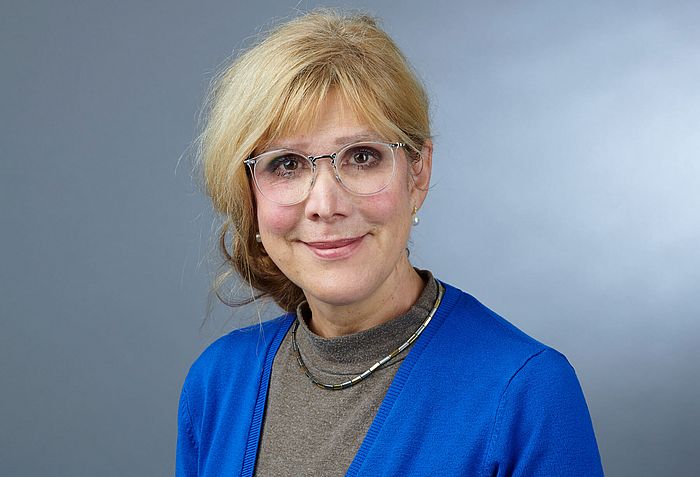 Porträt Prof Dr med Eva Möhler Chefärztin